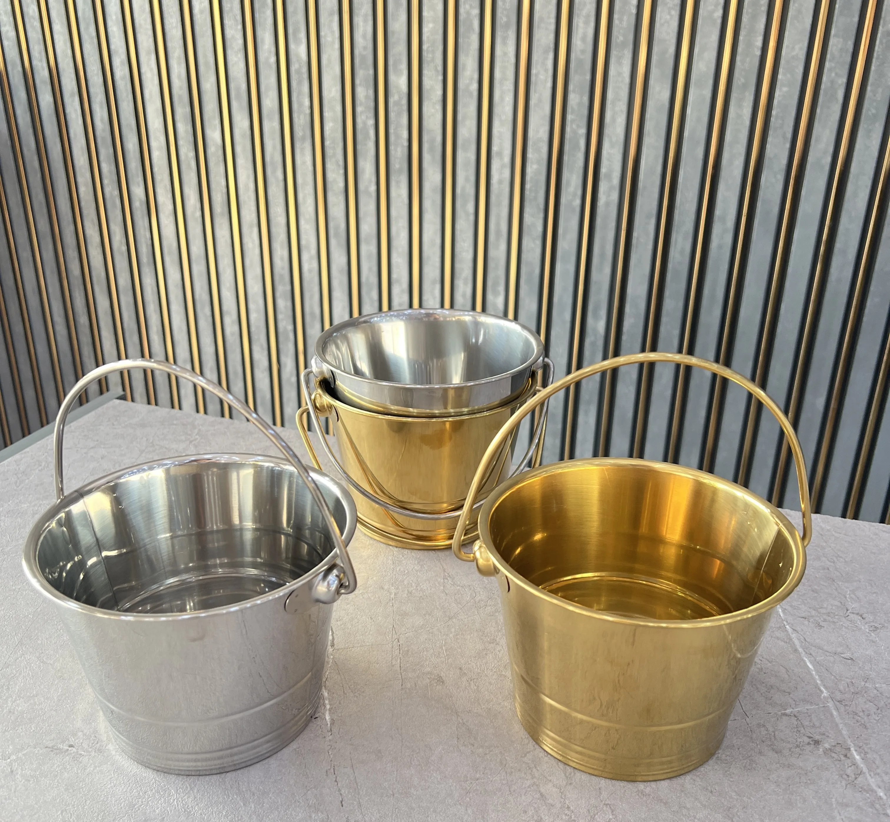 سطل استیل دسته دار کد 65-0611