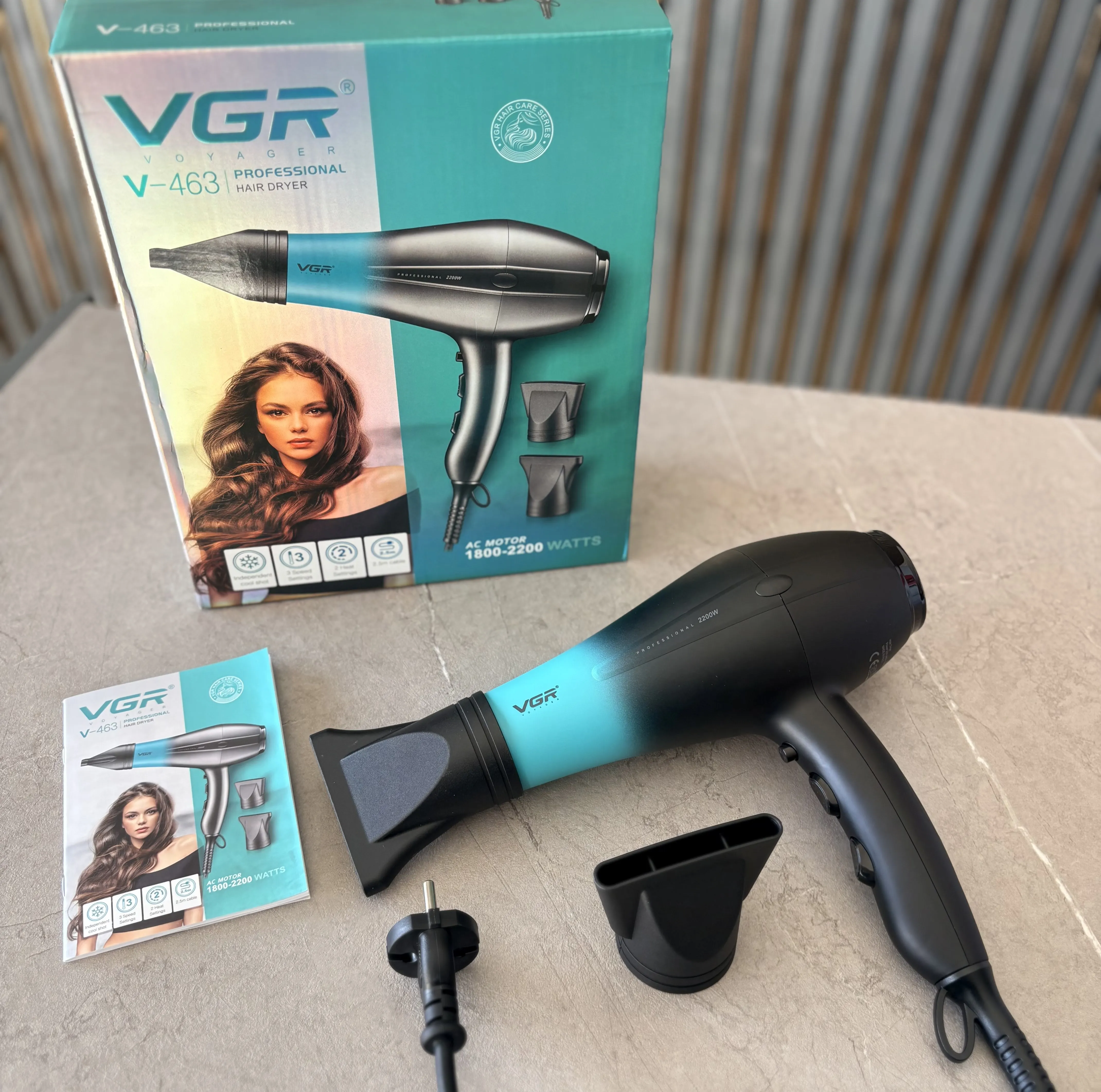 سشوار برند VGR کد 11-2990