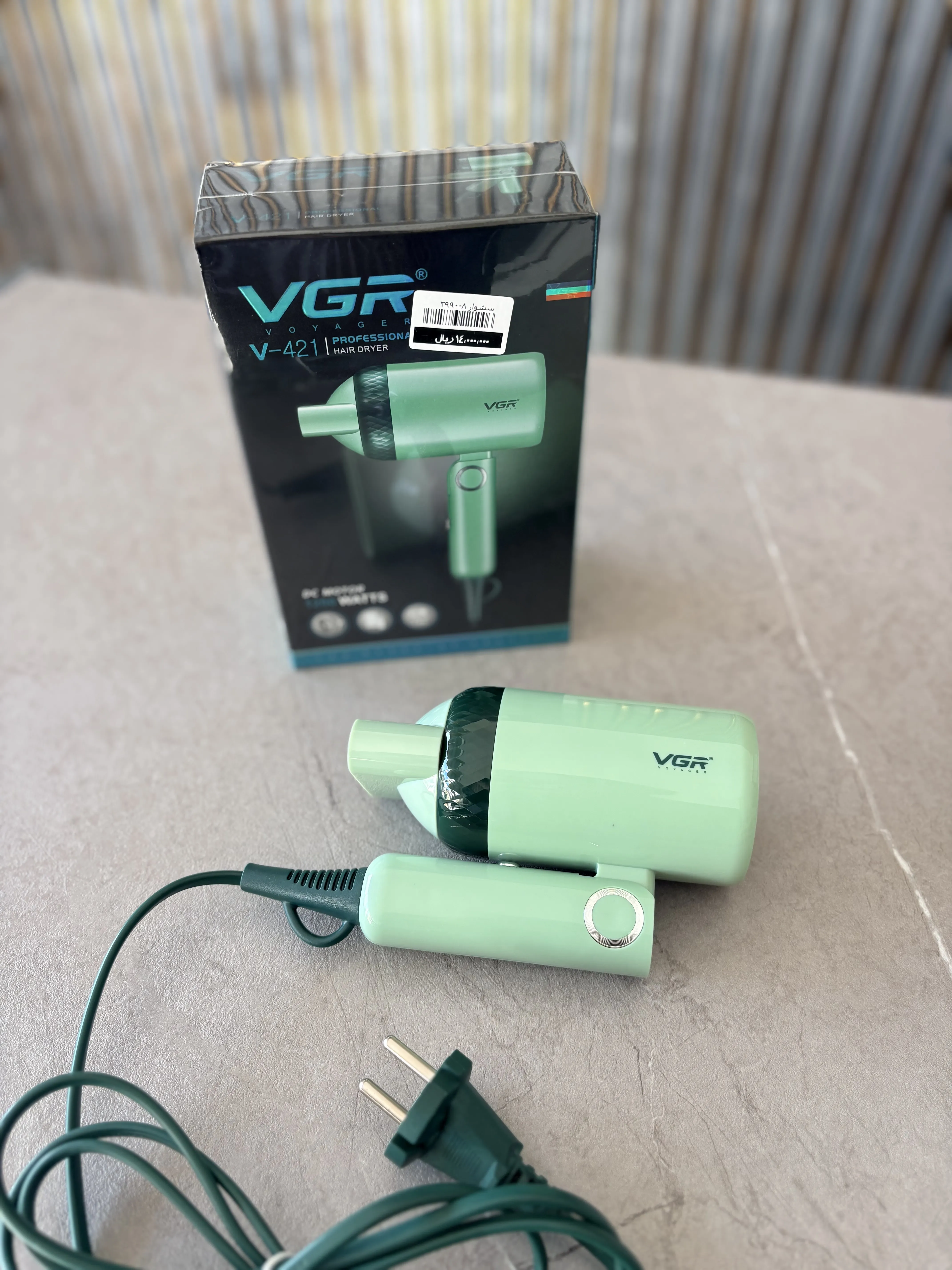 سشوار تاشو برند VGR کد 8-2990